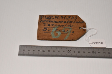 Article - Label - luggage, Gunther Knop, 1940's
