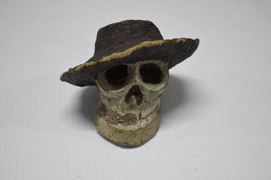 Artwork, other - Puppet, Skull, WW2