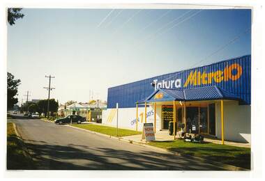 Photograph, Mitre 10 Tatura