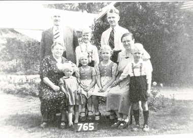 Photograph, Kirsch and Rohl Family