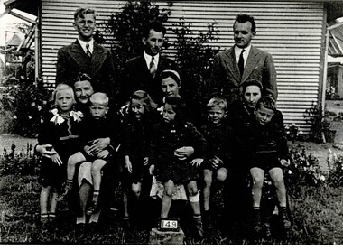 Photograph, Baer, Froschle, Zimmermann and Fugman Family February 1943