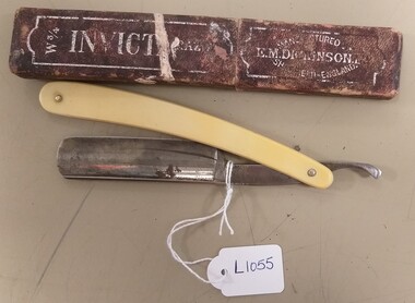 Domestic object - Cut throat razor