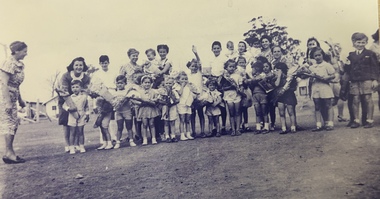 Photograph, Refugee Families