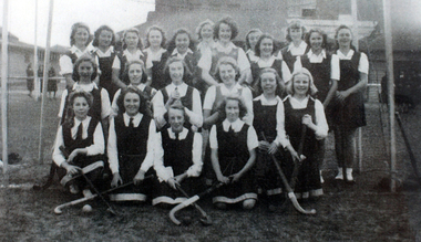 1948 Girls Hockey team