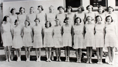 Physical culture girls - 1940s