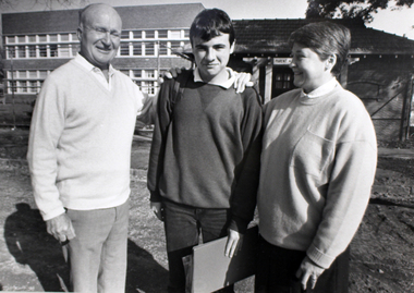 1990 - 3 generations