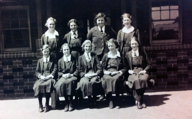 1936 'B' Girls