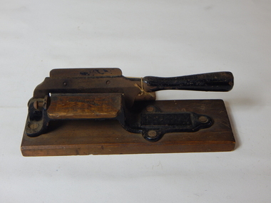 Domestic object - Tobacco Cutter (early 1900's), ?1900