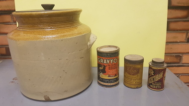 Stonewar Jar, Gravy container, Cinnamon container, Insecticide container