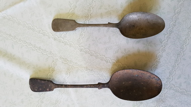 Kitchen spoons