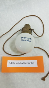 Light globe with built-in switch, Philips