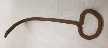 Wool bale hook