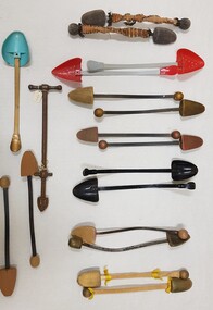 Shoe horns x 10