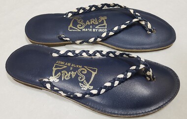 Ladies leather sandals