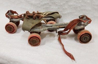 Leisure object - Pair of roller skates