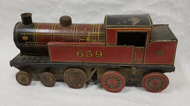 Leisure object - Tin Steam Locomotive