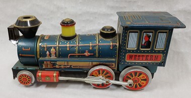 Leisure object - Tin Steam Locomotive
