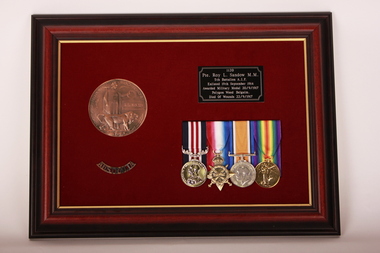 Framed Medals, Private Roy SANDOW MM