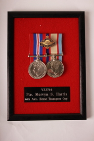 Medal - Framed Medals, Private Mervyn HARRIS