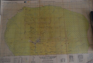 Large detailed coloured topographic map of Tarakan Island North