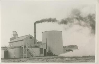 Black and white photograph, Lake Bolac Flax Mill