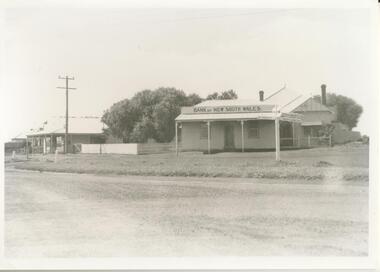 Black and white photograph, Bank of New South Wales Lake Bolac
