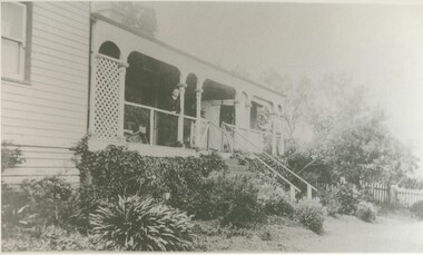Black and white photograph, Presbyterian Church Manse, Wickliffe
