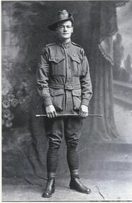 Black and white photograph, Private Louis (Joe) Murdoch Murray, 8th Lighthorse regiment, WW1