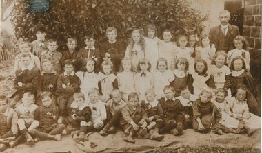 Black and white photograph, Lake Bolac State School No. 854, circa 1908