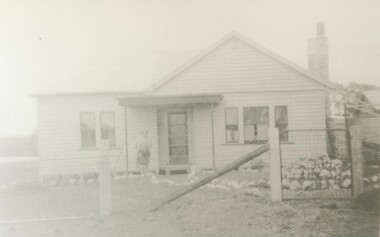 Black and white photograph, 'Eloora', the Bassett home