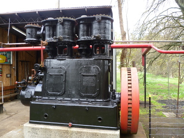Twin Cylinder Engine - Belliss & Morcom Ltd,  Patent Self Lubricating Engine , Birmingham, 1926