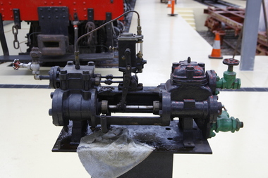 Steam Pump, Worthington - Simpson steam driven pump, circa 1917