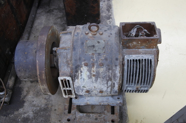 The Quasi Arc Co Ltd Generator - Flat Belt Driven D.C, 1900s