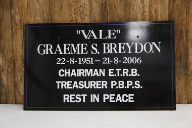 Locomotive Head Board - Funeral (Graeme S. Breydon), 2006