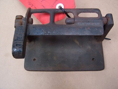 Toilet Roll Holder, 1 NBC, circa 4/ 2/1899