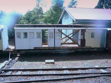 8 NB - Compartment Passenger Carriage, 1906