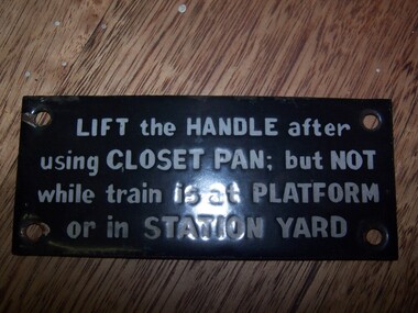 Carriage Toilet sign