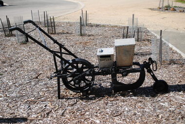 Agricultural Seeder, Butler, Estimated 1800s