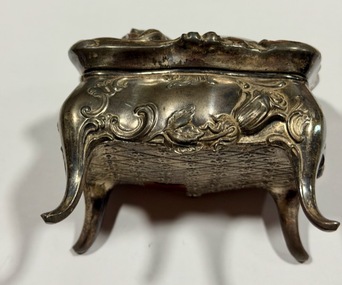Container - Art Nouveau Silver Jewel Box, Jennings Brothers Manufacturing Company, circa 1910