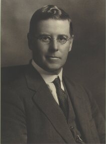 Photograph (item) - Portrait of H. G. Steele, 1923