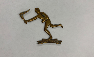 Decorative object - Runner with torch - cap badge