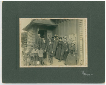 Chelsea State School Parents committee at Joss House C1914