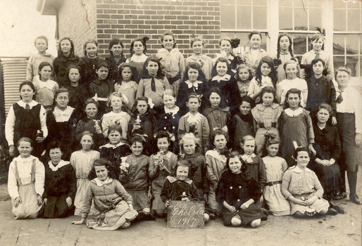 Chelsea State School Students all girls 1917