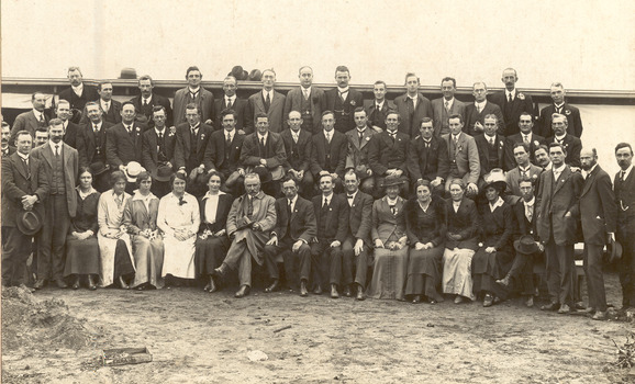 P01028 Group photo possibly Mr Roger