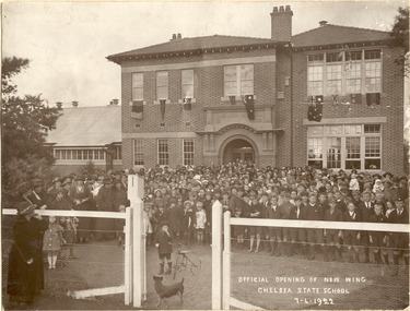 P01030 Chelsea State School Children parents teachers c1922