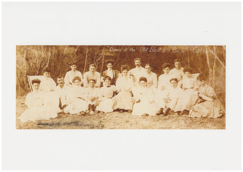 P00036 Bella Bull and Musical Group Bull and Bush 1907