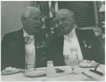 P00055 Sir Rohan Delacombe and Mayor Payne 1970