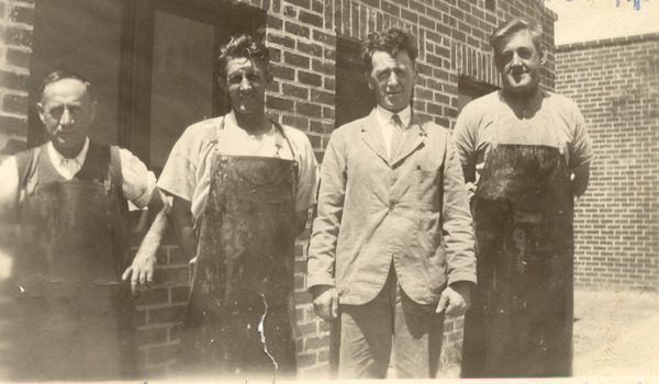 P00523 Directors Casing gut factory opening 1931
