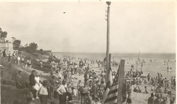 P00115 Edithvale Life Saving Carnival 1940_50s