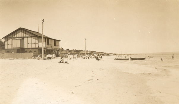 P00475 Edithvale Lifesaving Club c1940s